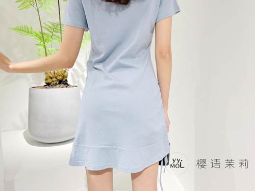 YYMOLI樱语茉莉 今夏有一种穿法叫“T恤裙”